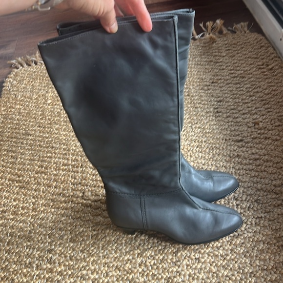 You by Crocs New 6.5 Gray Leather Made in Italy Kitten Heel Knee High Boots - Picture 7 of 15